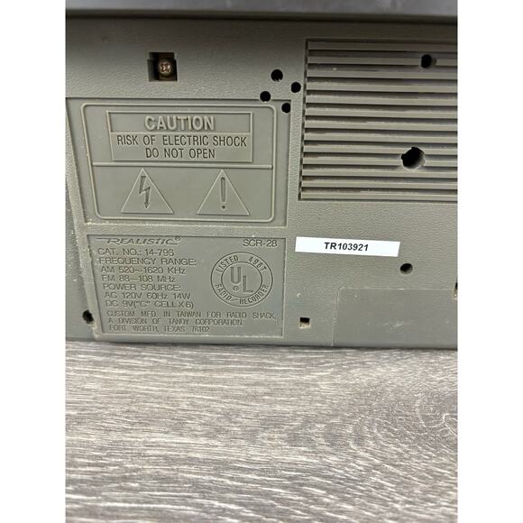 Vintage Radio Shack/Realistic SCR-28 Cassette/AM/FM Boom Box - Picture 7 of 9